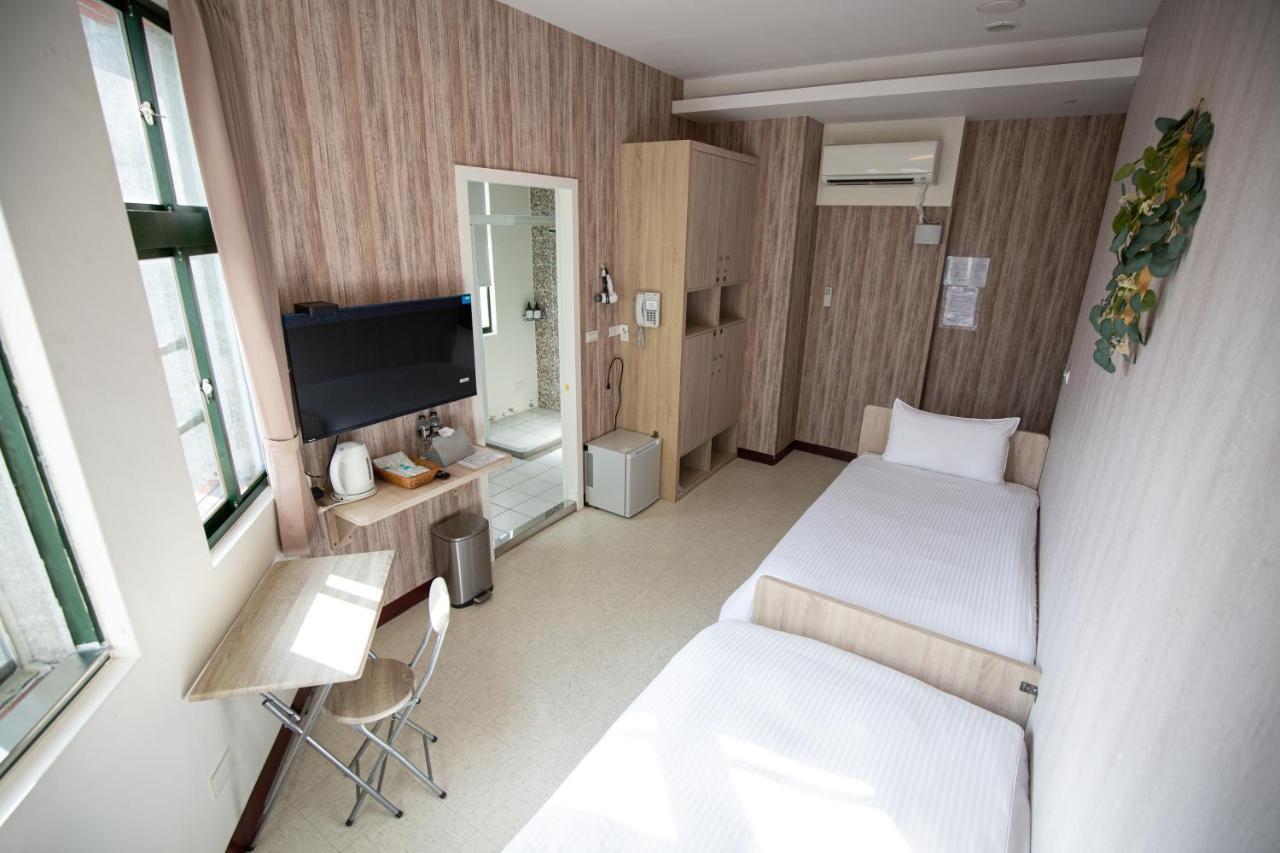Jia-Jia Business Hotel Luodong Exterior photo