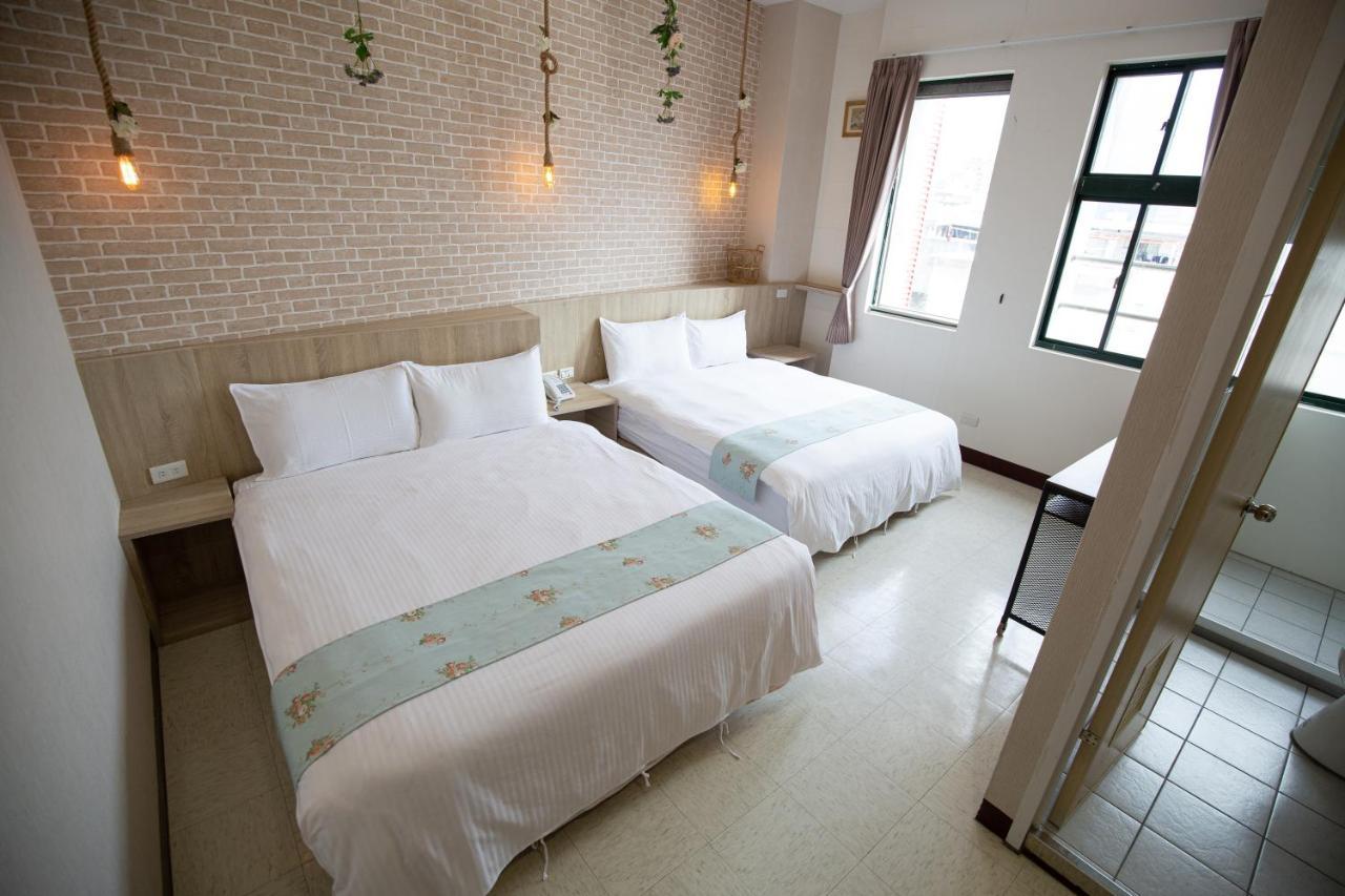 Jia-Jia Business Hotel Luodong Exterior photo