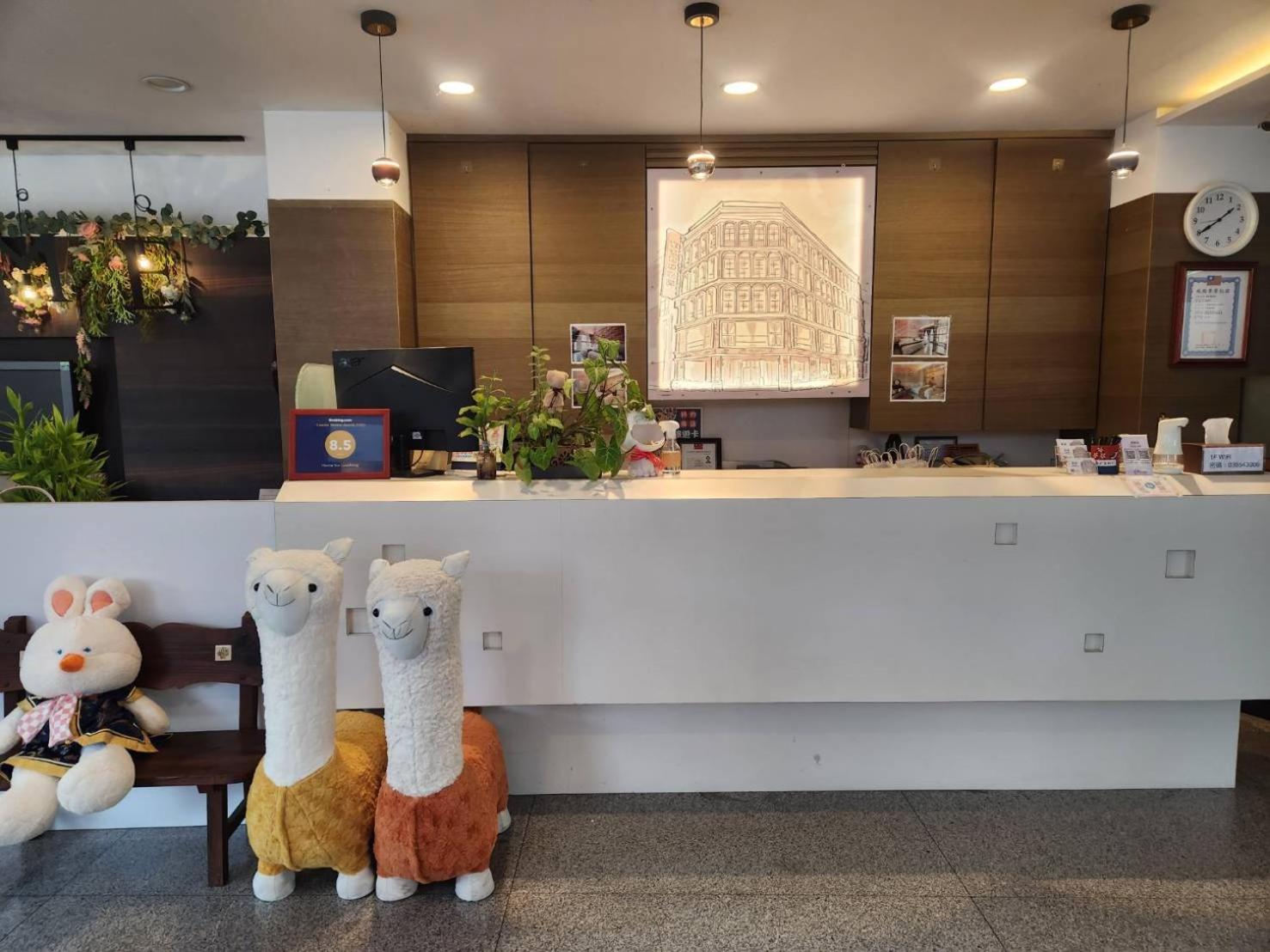 Jia-Jia Business Hotel Luodong Exterior photo